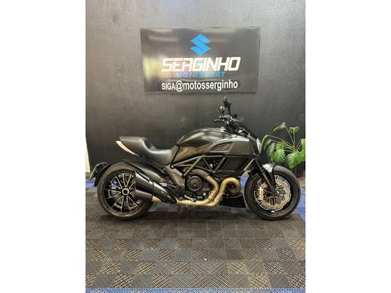 DUCATI DIAVEL DARK 
